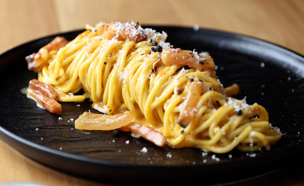 carbonara on plate